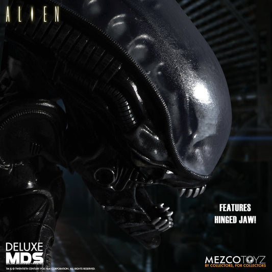 ALIEN DELUXE 6 INCH MEZCO DESIGNER SERIES (MDS) FIGURE - Stranger - tings.co.uk