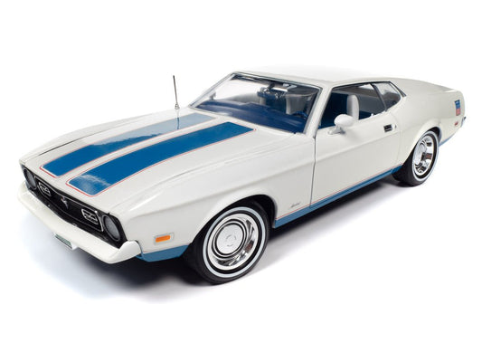 AUTOWORLD AMM1286 1:18 AMERICAN MUSCLE 1972 FORD MUSTANG FASTBACK (CLASS OF 1972) B2 - B2 - Stranger - tings.co.uk