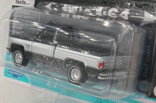 AutoWorld Chevy Silverado 10 Fleetside 1/64 Scale model Diecast Muscle Trucks - Stranger - tings.co.uk