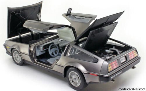 Back to the Future DeLorean DMC 12 Coupe 1/18 Scale Diecast SunStar H2701 - Stranger - tings.co.uk